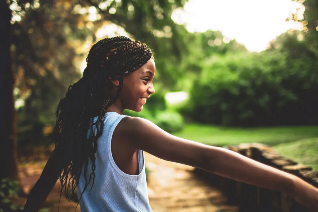 Crianças mais felizes: os benefícios de estimular a gratidão na infância