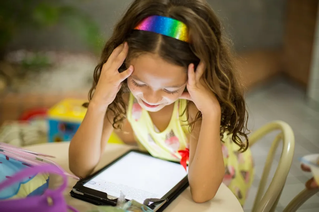 Veja ideias para equilibrar o uso de telas pelas crianças