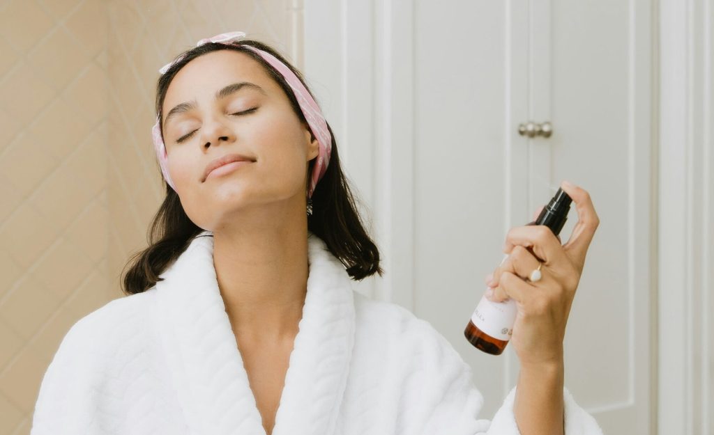 Beleza limpa ressignifica o autocuidado e o consumo